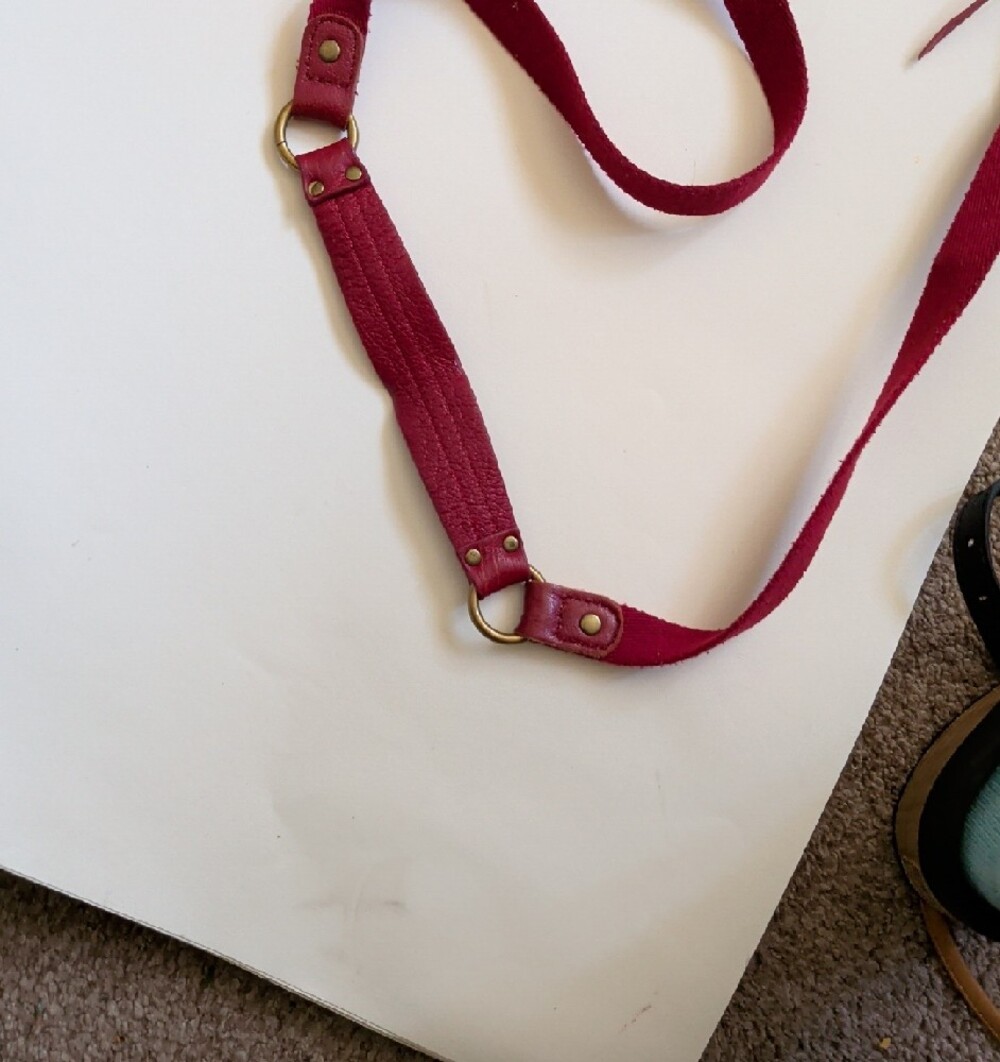 Y2K The Sak Red Leather Crossbody - Picture 8 of 11